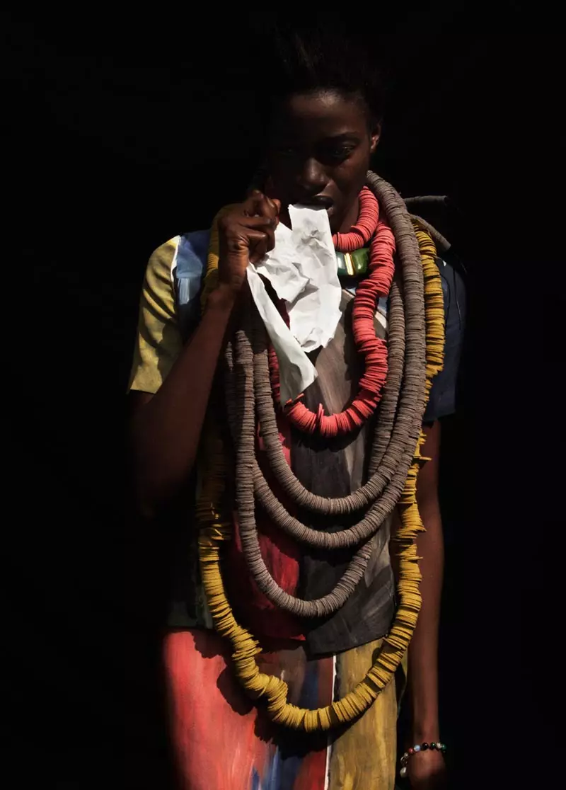 Suzie Q + Leo Siboni Lens Emilia Nawarecka en Awa Ceesay vir Under the Influence A/W 2012