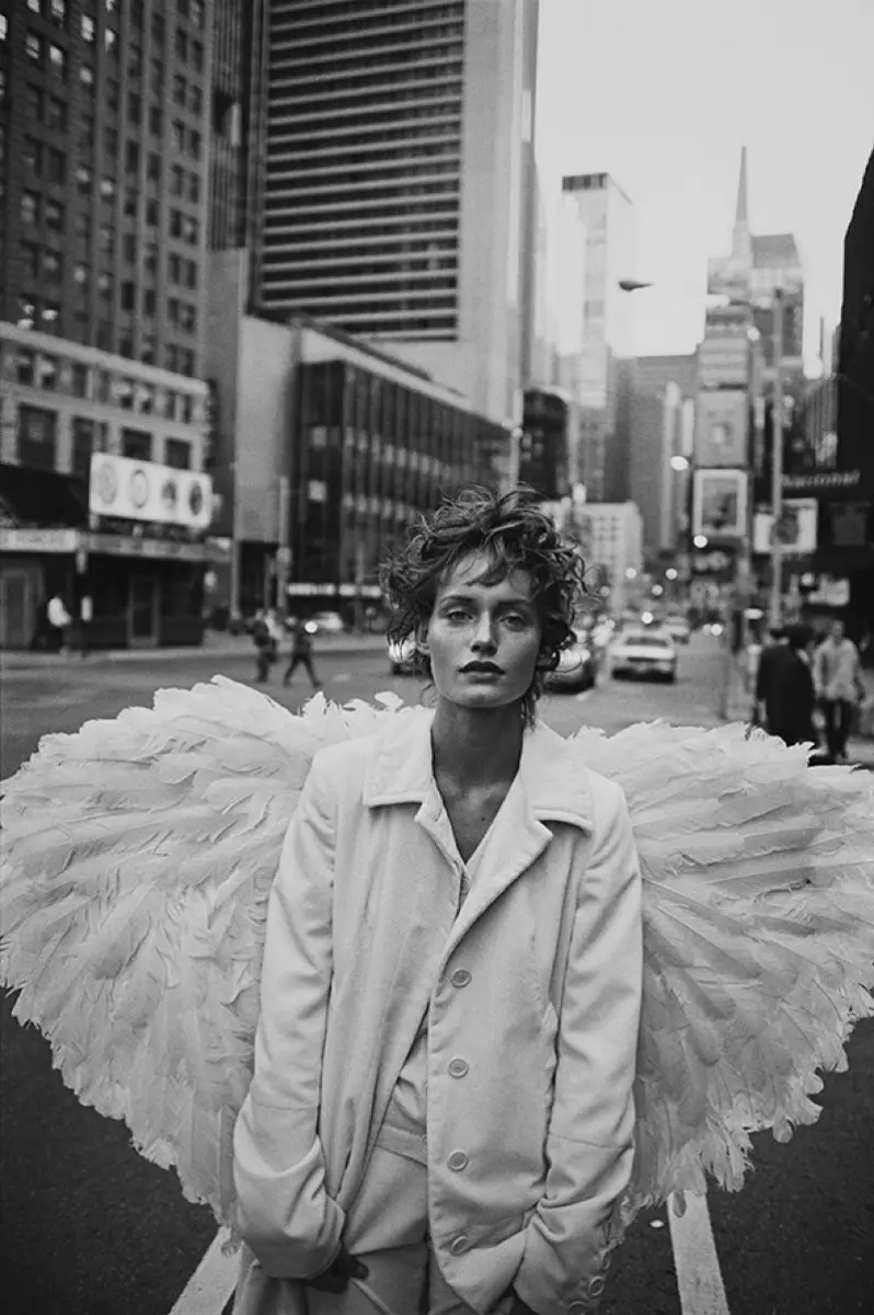 Amber Valletta ji hêla Peter Lindbergh ve