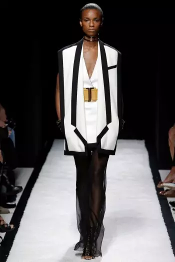 Balmain Spring 2015: Một cái nhìn tuyến tính