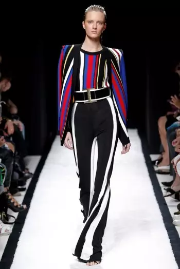 Balmain lente 2015: een lineaire look