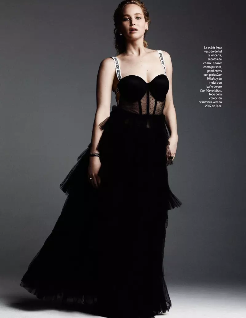 Jennifer Lawrence Charms in Dior zoekt Yo Dona