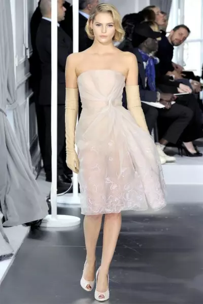 Dior Spring 2012 Couture | ପ୍ୟାରିସ୍ ହାଉଟ୍ କାଉଚର୍ |