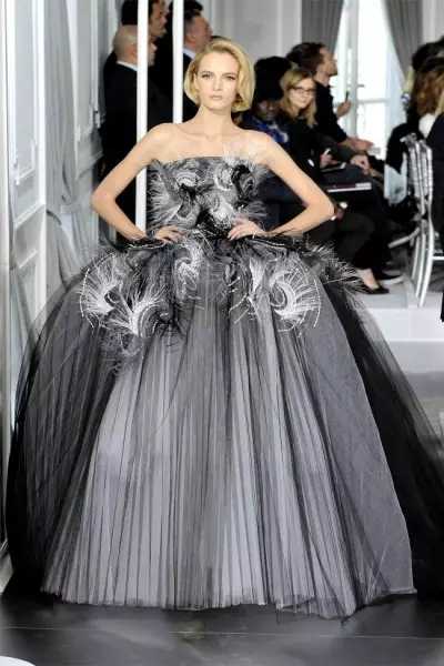 Dior پسرلی 2012 couture | د پاریس Haute Couture