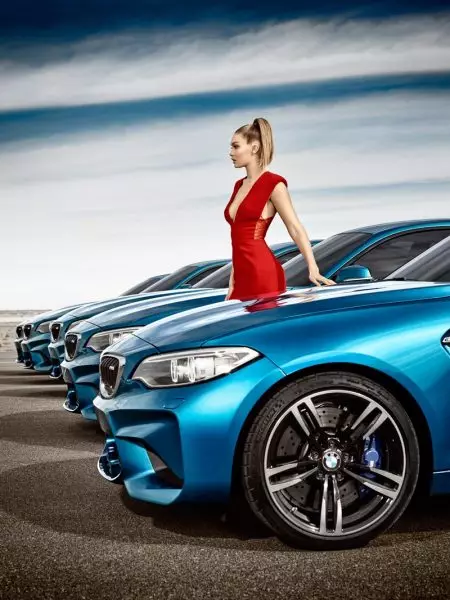 BMW Tap Gigi Hadid pou Red-Hot Machin Komèsyal
