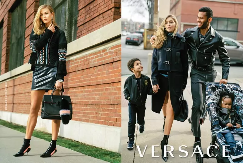 Gigi Hadid နှင့် Karlie Kloss တို့သည် Versace ၏ ဆောင်းရာသီ 2016 လှုပ်ရှားမှုတွင် ပါဝင်သရုပ်ဆောင်ထားသည်။