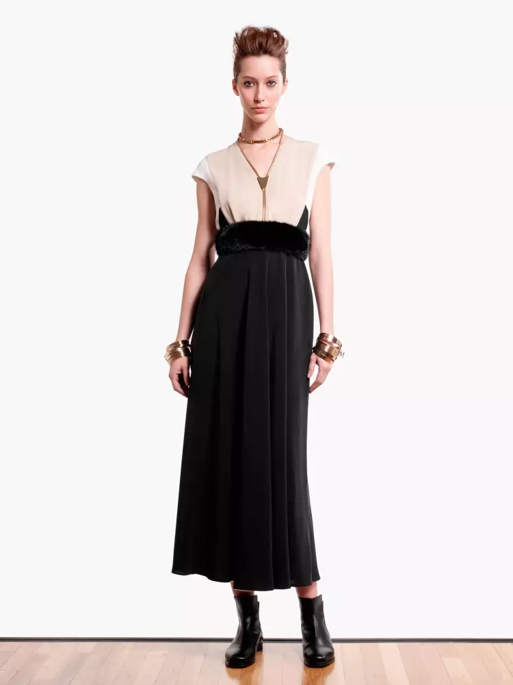 Max Mara Showcases Oversized Elegance rau nws Pre-Fall 2013 Sau