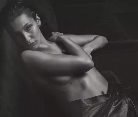 Bella Hadid dia nandefa an'i Kate Moss tao amin'ny Sexy V Magazine Shoot