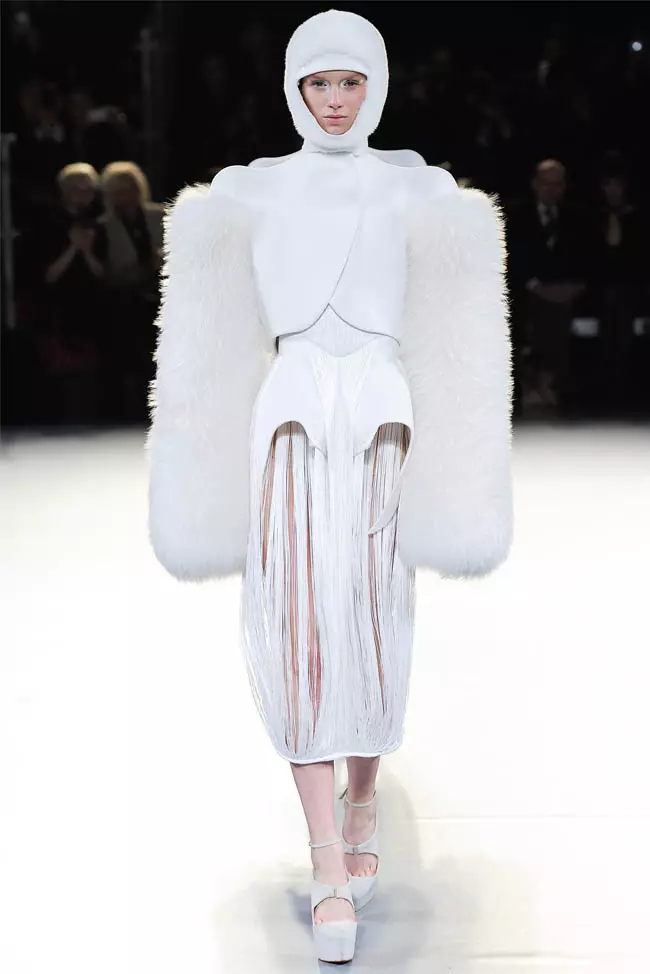 Mugler Fall 2012 | Paris Fashion Week