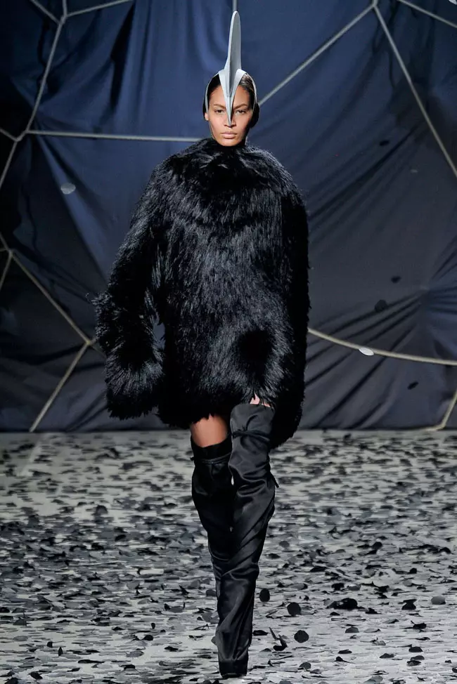 Gareth Pugh Fall 2012 | Todobaadka Fanka ee Paris