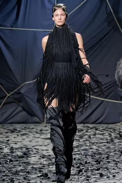 Gareth Pugh Fall 2012 | Paris Fashion Week