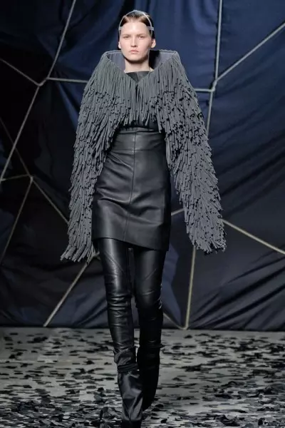 Gareth Pugh Fall 2012 | Paris Fashion Week