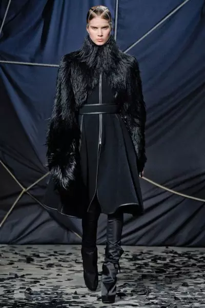 Gareth Pugh Fall 2012 | Paris Fashion Week