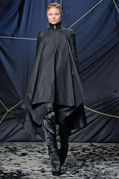 Gareth Pugh ውድቀት 2012 | የፓሪስ ፋሽን ሳምንት