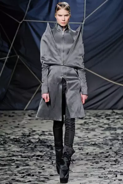 Gareth Pugh Fall 2012 | פּאַריז פאַשיאָן וואָך