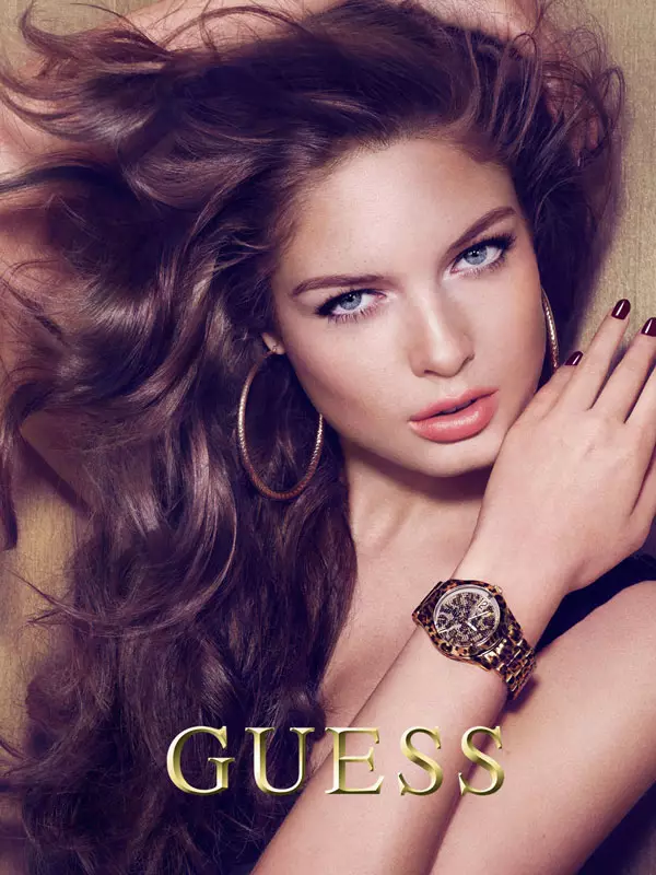 Guess Accessories Proponas Alta Brilan Stilon por ĝia Aŭtuna 2012 Kampanjo de Claudia & Ralf Pulmanns