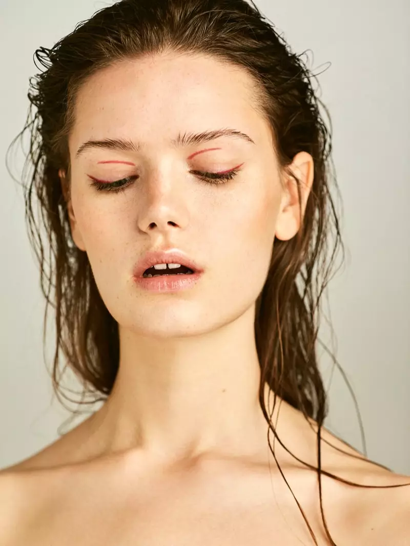 Tessa Jones Harper's Bazaar Tcheca Oliver Pedrosa Beauty Editorial