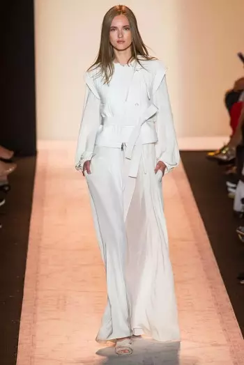 BCBG Max Azria Nggawe Bohemian Luxe kanggo Spring 2015