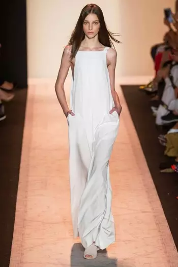 BCBG Max Azria ເຮັດ Bohemian Luxe ສໍາລັບພາກຮຽນ spring 2015