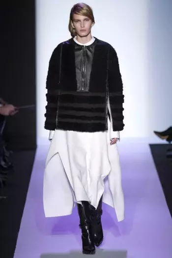 BCBG Max Azria Caij nplooj zeeg/Lub caij ntuj no 2014 | New York Fashion Week