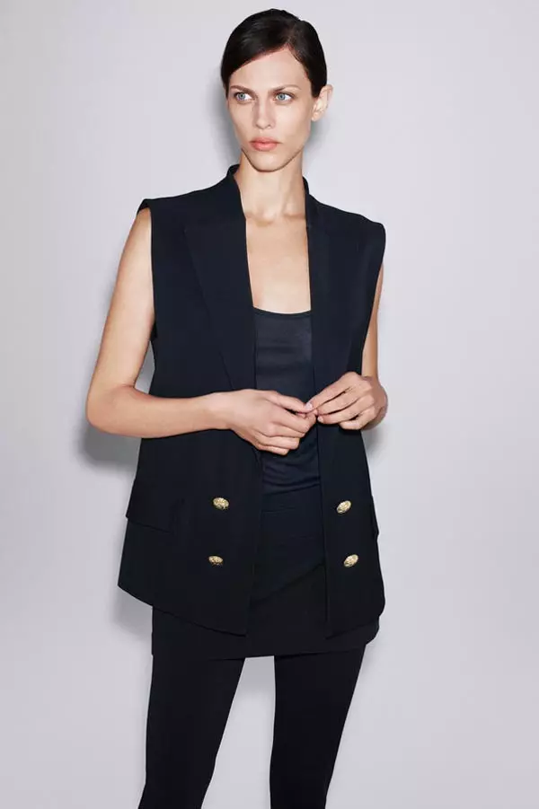 Zara Aymeline Valade-ро барои Lookbook дар моҳи октябри соли 2012 пахш мекунад