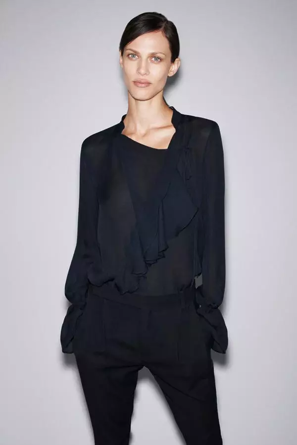 Zara Taps Aymeline Valade pikeun na Oktober 2012 Lookbook