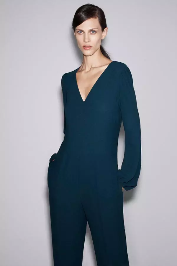 Zara Taps Aymeline Valade في تشرين الأول 2012 Lookbook