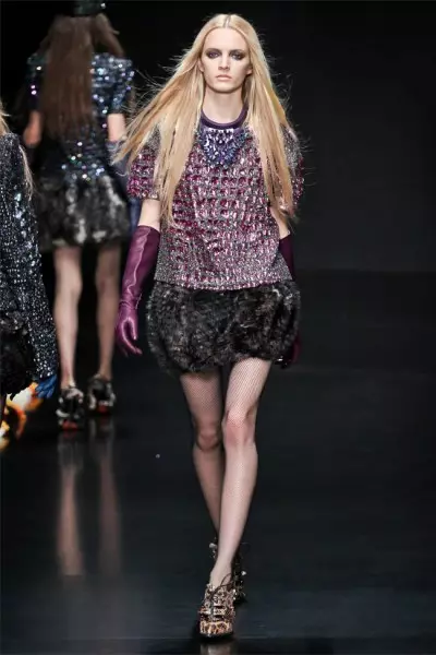 Roberto Cavalli Fall 2012 | မီလန်ဖက်ရှင်ရက်သတ္တပတ်