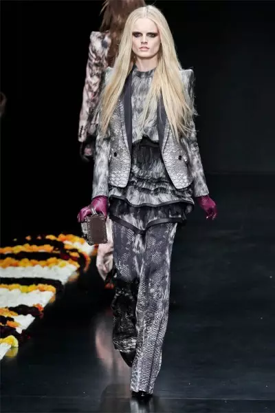 URoberto Cavalli Fall 2012 | IVeki yefashoni yaseMilan