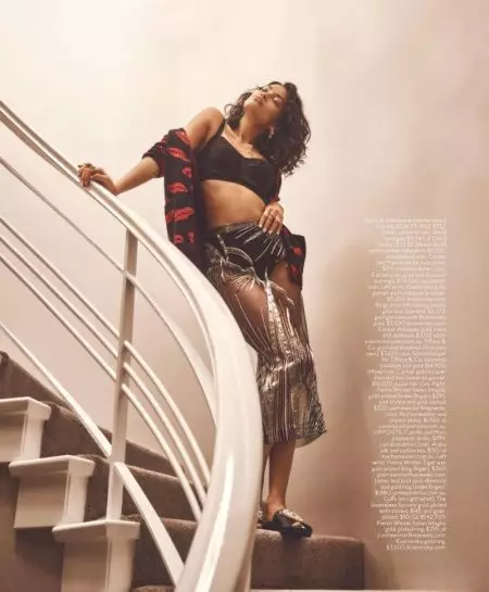 Shanina Shaik poserer i Sultry Looks for InStyle Australia