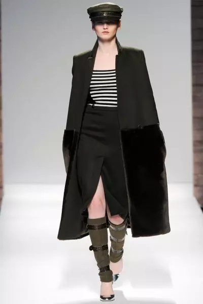 Max Mara Fall 2012 | Izu Ejiji Milan