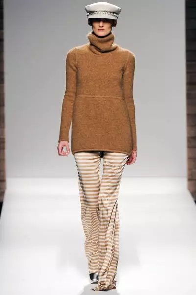 Max Mara Fall 2012 | မီလန်ဖက်ရှင်ရက်သတ္တပတ်