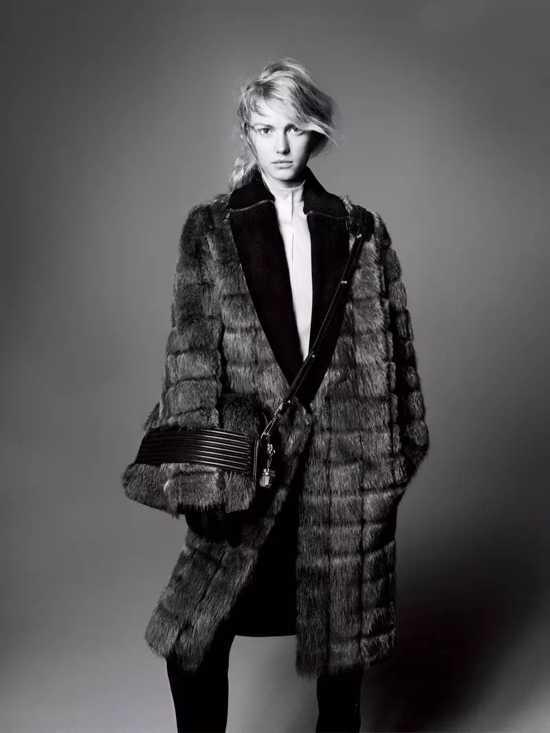 Sigrid Agren stjer yn Sportmax Fall 2013 Campaign troch David Sims