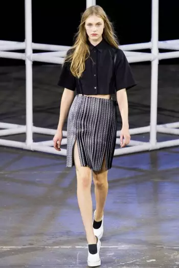 Alexander Wang Caij Nplooj Ntoos Hlav 2014 | New York Fashion Week