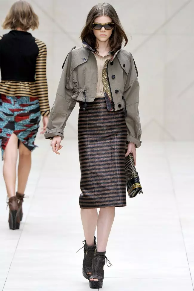 Burberry Primavera 2012 | Settimana della moda di Londra