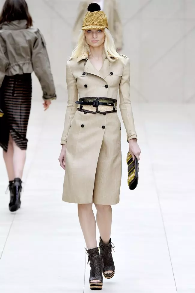 Burberry Primavera 2012 | Settimana della moda di Londra