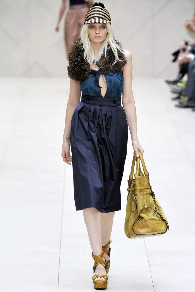 Burberry Spring 2012 | London Fashion Week | Itulau 4