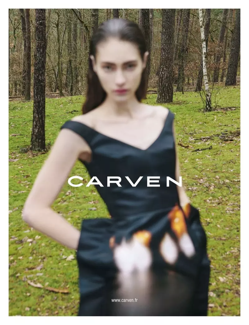 Carven sa rozostrený pre kampaň na jeseň 2013 od Viviane Sassen