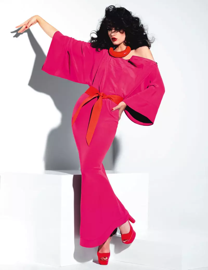 Crystal Renn Vogue Mexico үшін 2011 жылдың сәуірі, Дэвид Ромер