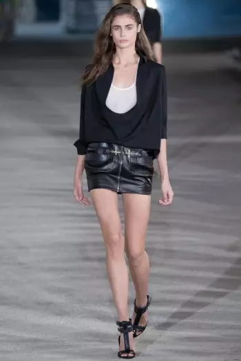 Anthony Vaccarello Goes Nautical، گرافڪ بهار 2015 لاءِ