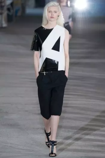 Anthony Vaccarello Goes Nautical, ក្រាហ្វិកសម្រាប់និទាឃរដូវឆ្នាំ 2015