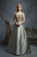 Reem Acranyň 2015-nji ýylyň güýzünden öňki ýygyndysyndan düýşli köýnekler