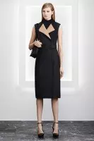 Tinanggap ni Jason Wu ang Bold Minimalism para sa Pre-Fall 2015