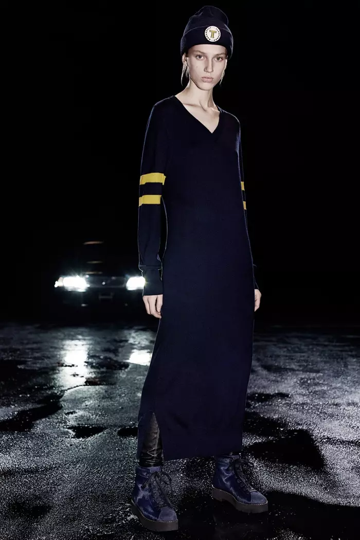 T vum Alexander Wang mécht Stripes & Puffy Jacken fir Pre-Fall