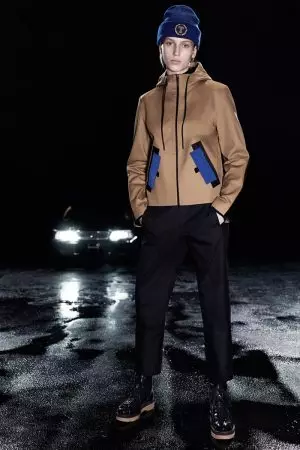 T le Alexander Wang An bhfuil Stripes & Puffy Jackets le haghaidh Réamh-Titim