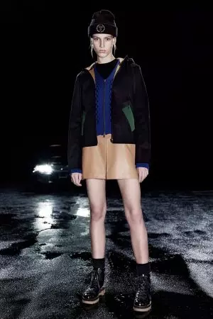 T von Alexander Wang macht Stripes & Puffy Jackets für den Pre-Fall