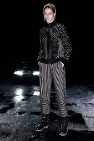 T le Alexander Wang An bhfuil Stripes & Puffy Jackets le haghaidh Réamh-Titim