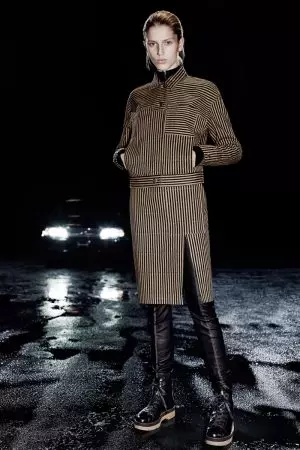 T မှ Alexander Wang Does Stripes & Puffy Jackets သည် မိုးကျမကြိုကာလ