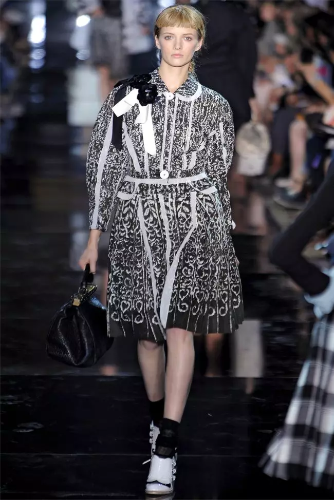 John Galliano ພາກຮຽນ spring 2012 | Paris Fashion Week