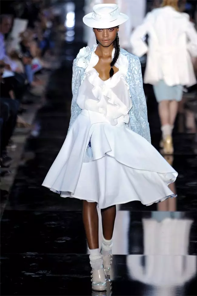 John Galliano Spring 2012 | ပဲရစ်ဖက်ရှင်ရက်သတ္တပတ်