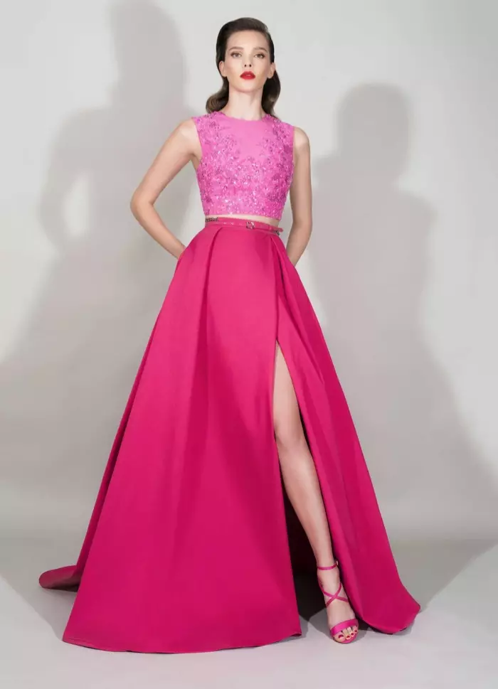 Zuhair Murad's Resort 2016 Koleksiyonu Seksi Şekilleri ve Cesur Renkleri Kucaklıyor